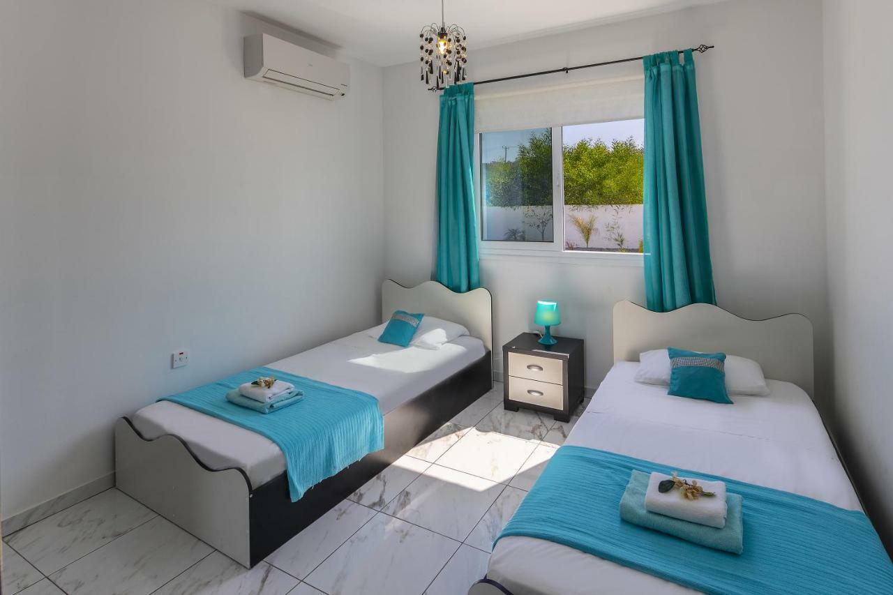 Protaras Villa Hollywood Екстериор снимка