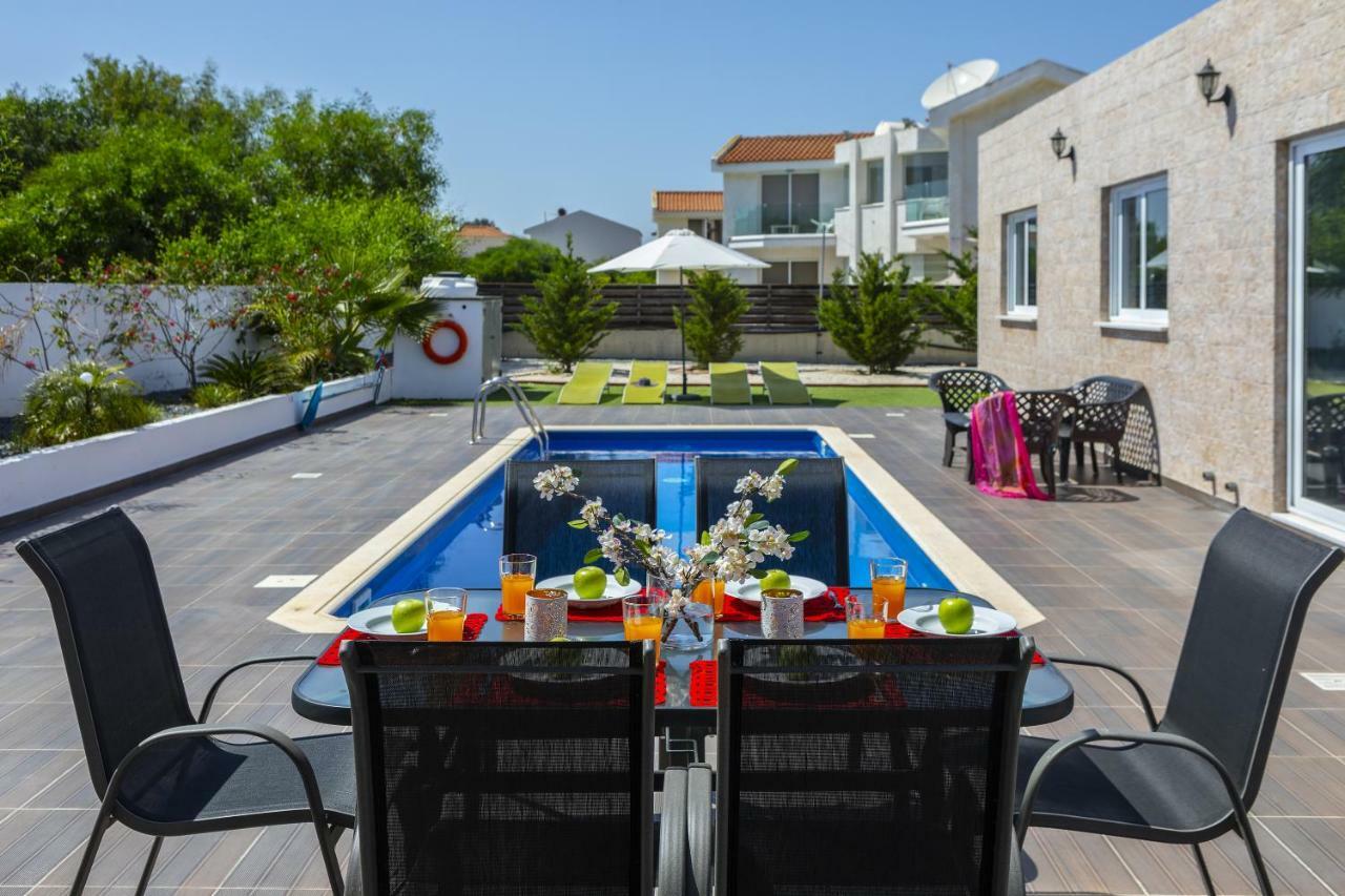 Protaras Villa Hollywood Екстериор снимка