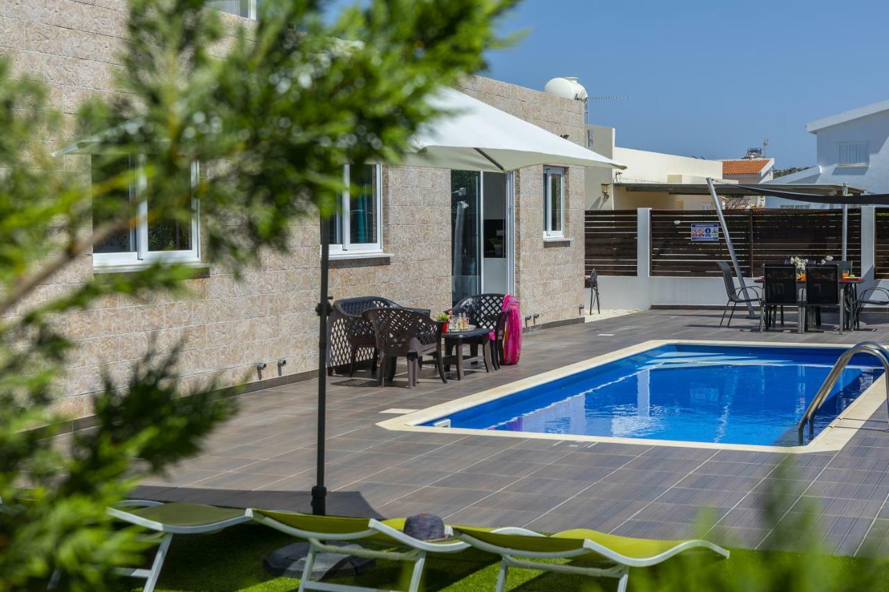 Protaras Villa Hollywood Екстериор снимка