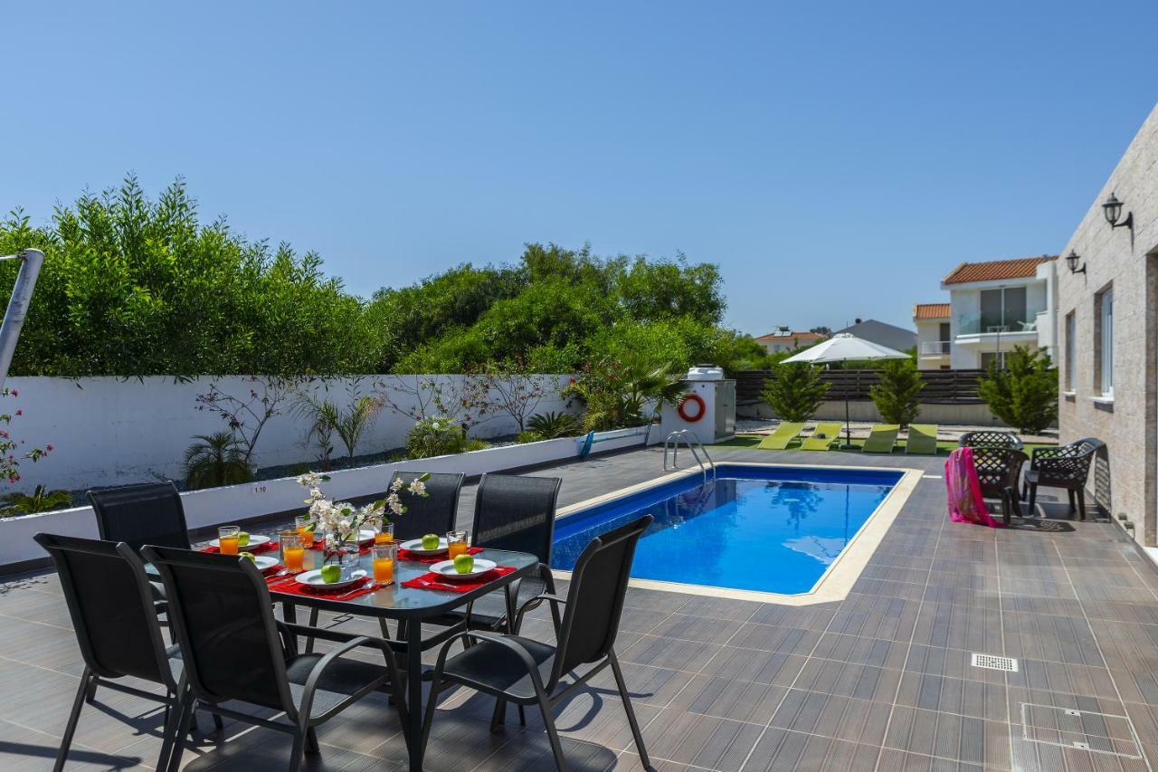 Protaras Villa Hollywood Екстериор снимка
