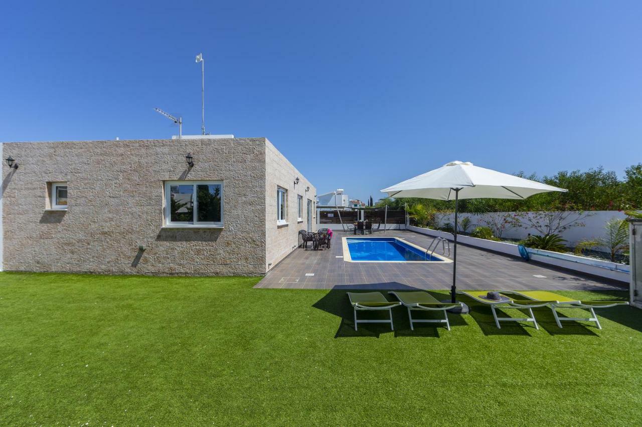 Protaras Villa Hollywood Екстериор снимка