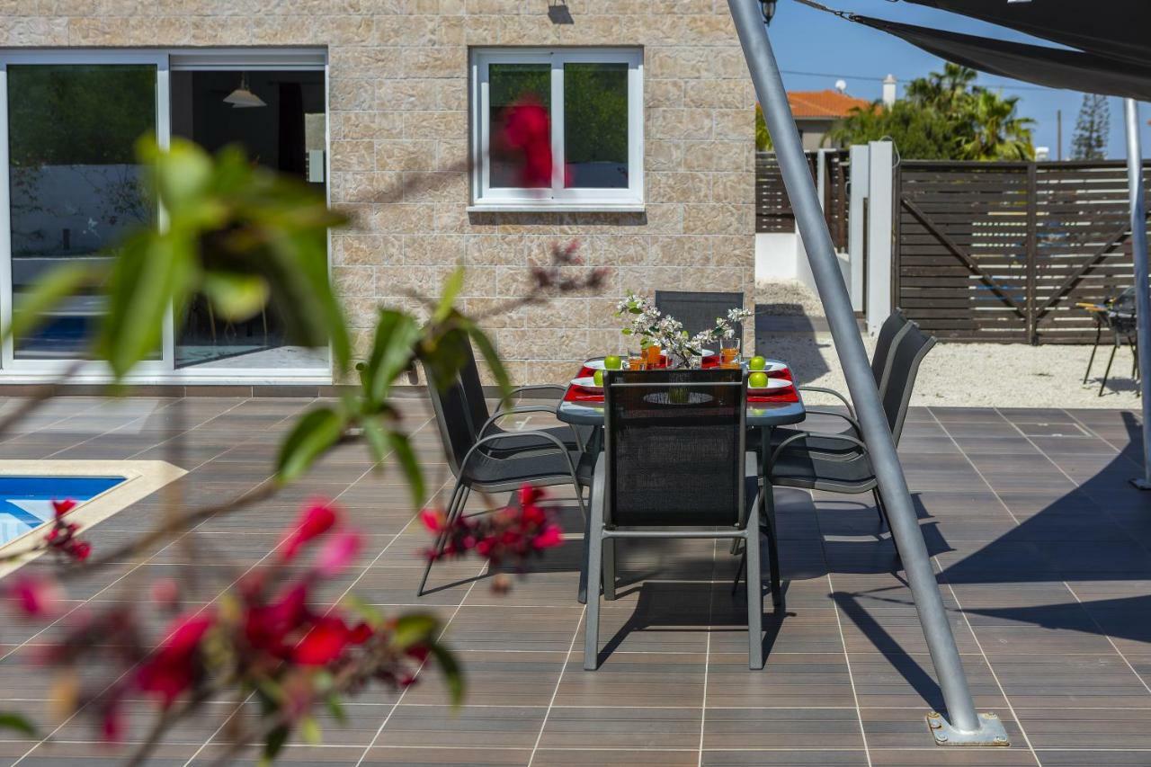 Protaras Villa Hollywood Екстериор снимка