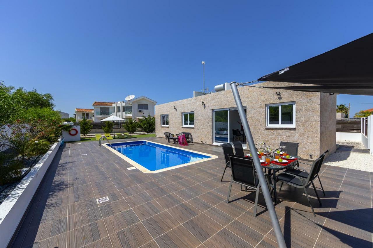 Protaras Villa Hollywood Екстериор снимка