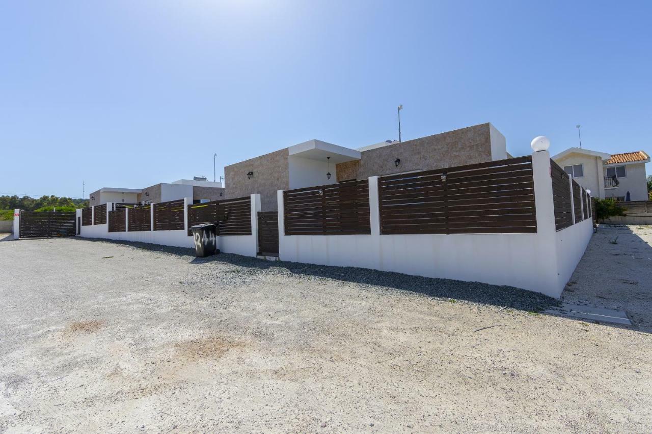 Protaras Villa Hollywood Екстериор снимка
