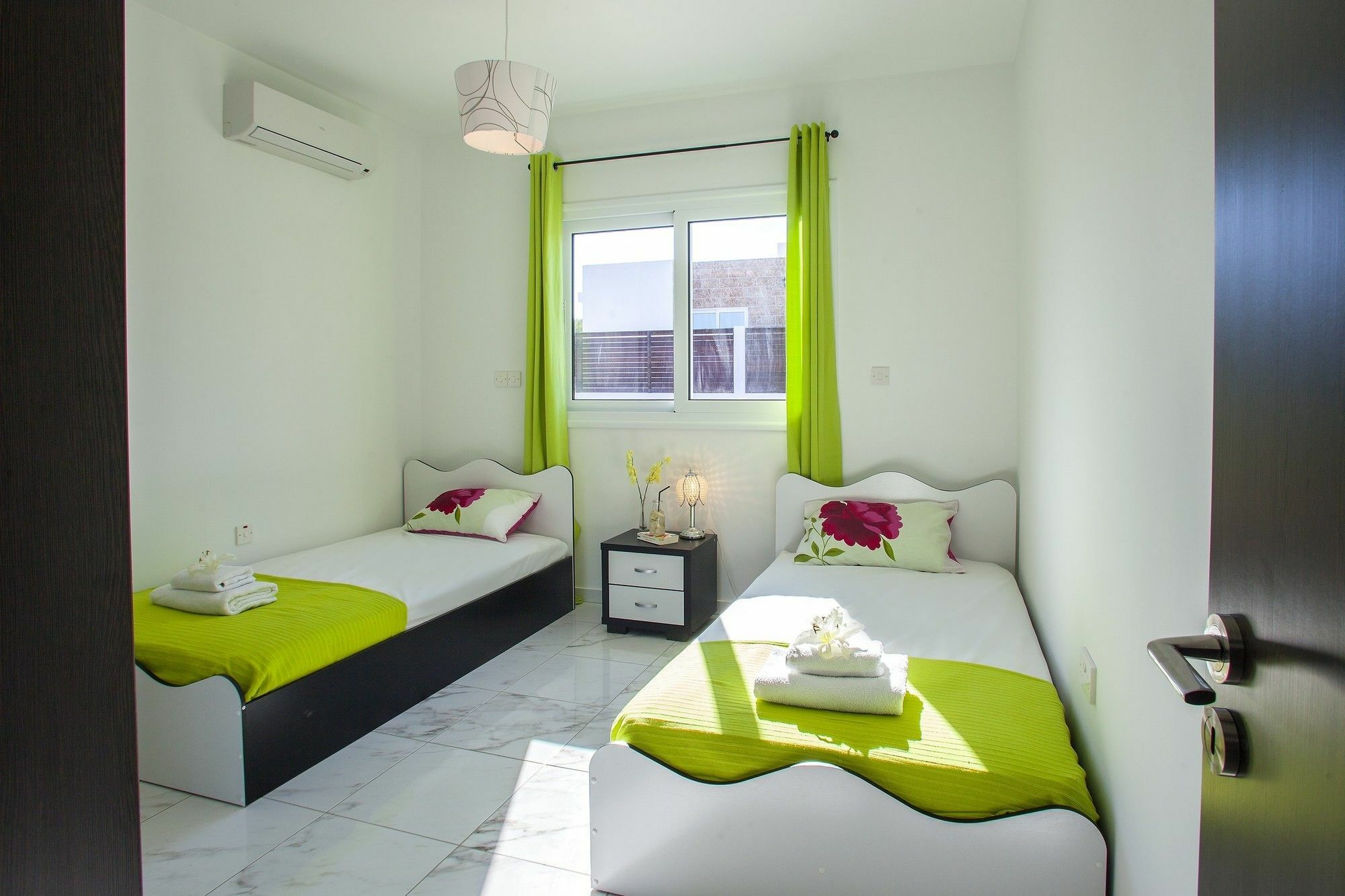 Protaras Villa Hollywood Екстериор снимка